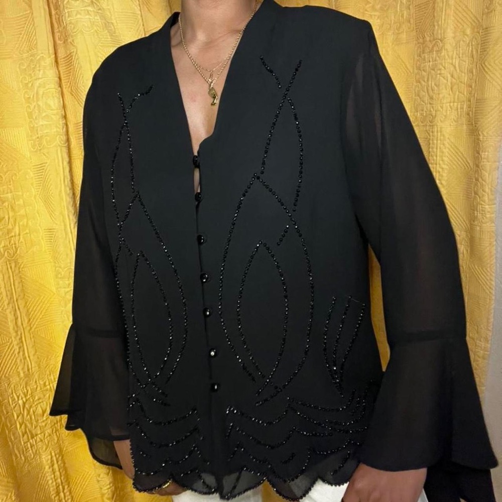 Funky 90’s bedazzled blazer-style love sleeve blouse with mesh sleeves ✨